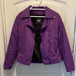 Purple Women's Motorcycle Jacket.  Armored elbows, shoulder and back.  NICE!